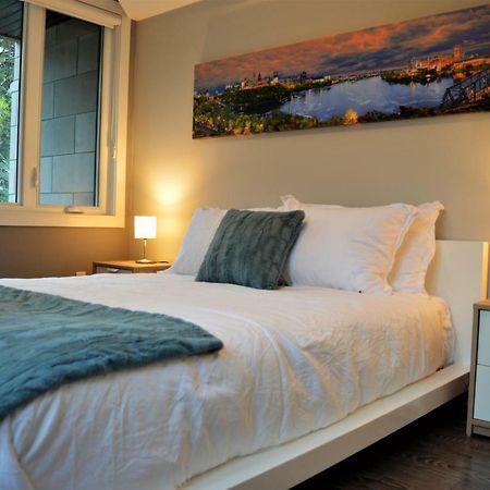 Simply Luxury Stays Ottawa Buitenkant foto