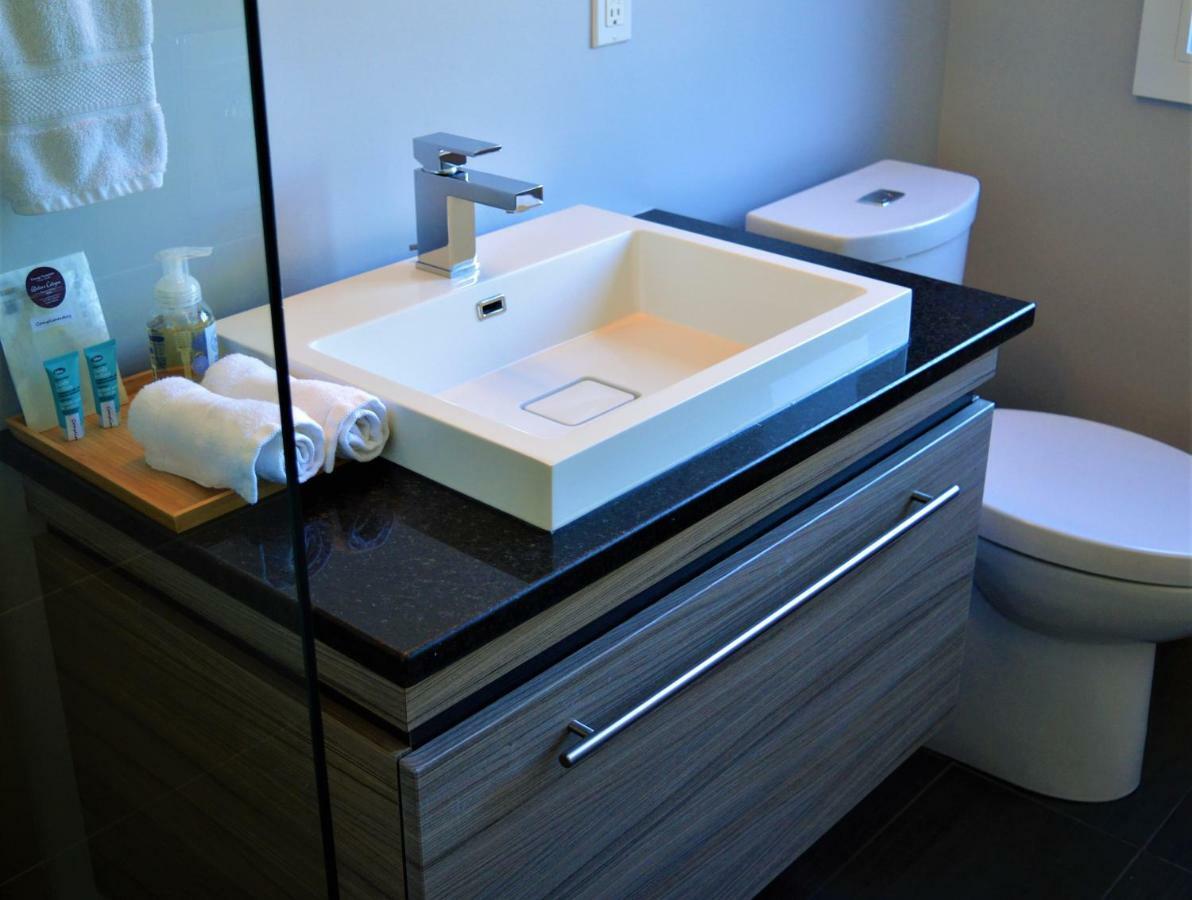 Simply Luxury Stays Ottawa Buitenkant foto